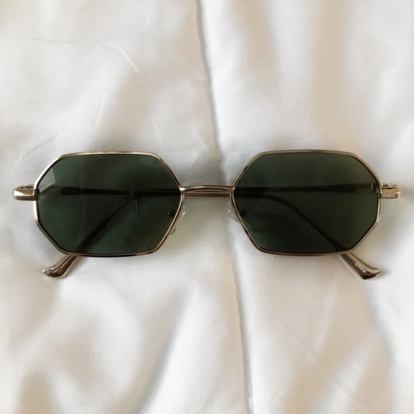 Gold rim sunglasses - Picture 1 of 2